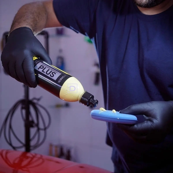 Cera Líquida Limpadora Automotiva Carnaúba Plus 1,5 L Vonixx